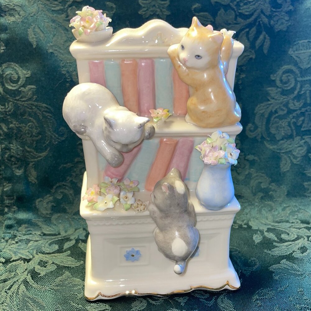 Like New Lenox American by Design "Mischief Makers" Cat Figurine